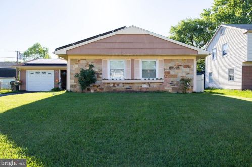 14 Normandy Ln, Willingboro, NJ 08046-1308