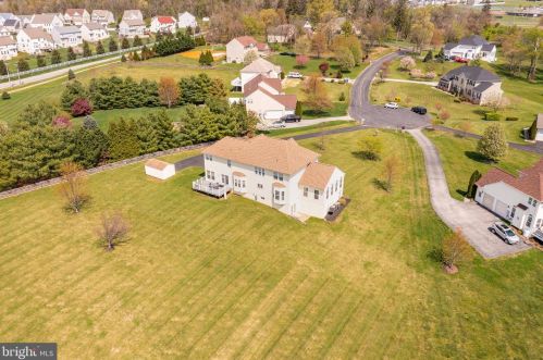 288 Fraser Ct, Charles Town WV  25414-5463 exterior