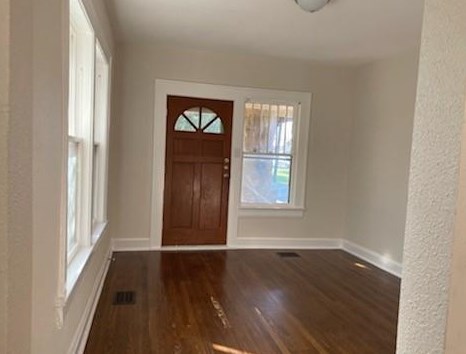 2203 Kenley St, Fort Worth, TX 76107-4186