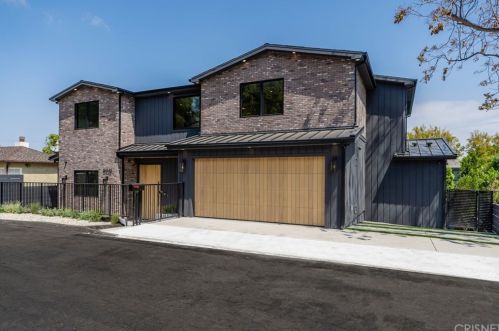 13443 Galewood St, Van Nuys, CA 91423-4805