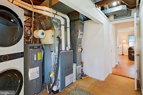 1920 Chapel Hill Rd, Silver Spring MD 20906-1113 exterior