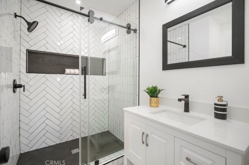 8538 Red Mesa Dr, Riverside CA  92509-3272 exterior