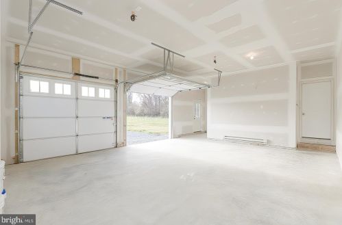 1036 Keith Dr, Summit Point WV  25446 exterior