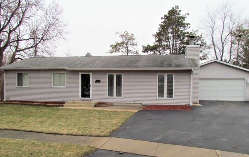 3405 Bavarian Ct, Rockford, IL 61109-2559