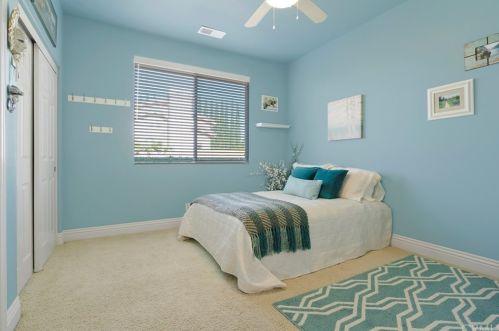 7470 Chateau Rdg Ln, Riverside CA  92506-7542 exterior