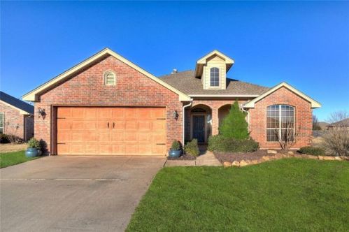 2401 157th Ct, Edmond, OK 73013-2221