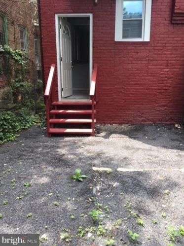 2143 29th St, Philadelphia PA  19121-1205 exterior