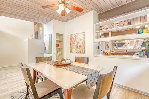 4005 Kahala Ave, Honolulu HI  96816-4821 exterior