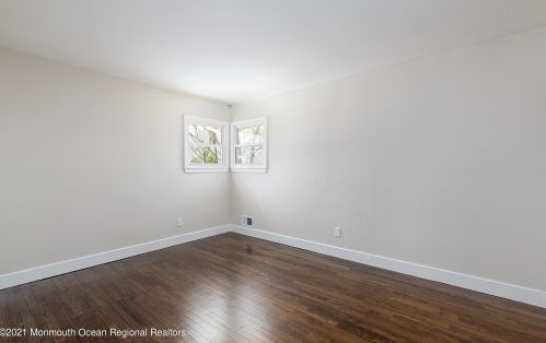 61 Western Dr, Wall Township NJ  07731-2727 exterior