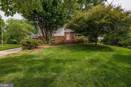 7107 Tyndale St, Mc Lean, VA 22101-5075