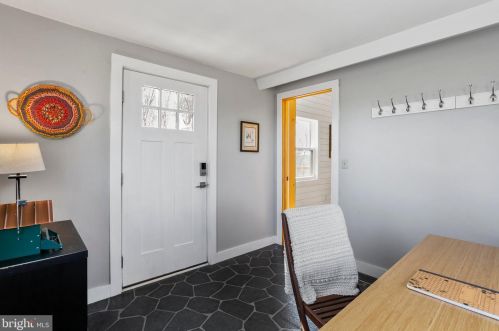 1034 Toms Knob Approach, Lost City WV 26810-8428 exterior