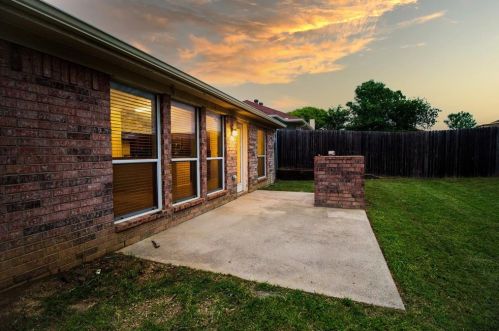 1905 Marina Dr, Midlothian, TX 76063-5983