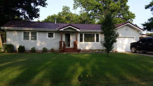 204 Pennsylvania St, Oswego, KS 67356-1508