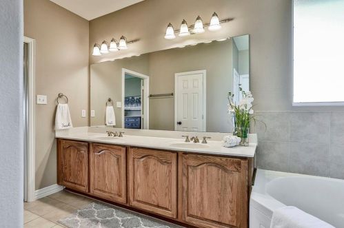 4233 San Pedro Ct, Fort Worth TX  76179-6802 exterior