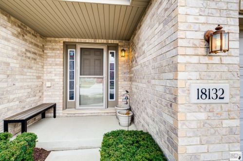 18132 Bramlett Dr, Tinley Park, IL 60487-6206