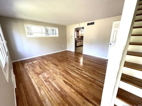 47 Mclaughlin Ter, Derby CT  06418-2126 exterior