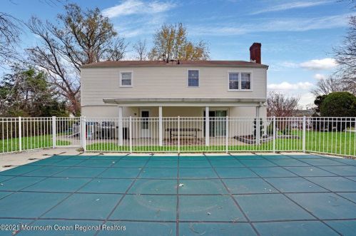 46 Walnut Ave, Tinton Falls NJ 07701-6146 exterior