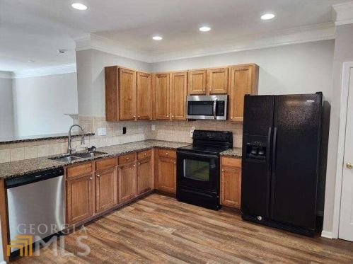 2137 Meadow Peak Rd, Duluth GA  30097-4377 exterior