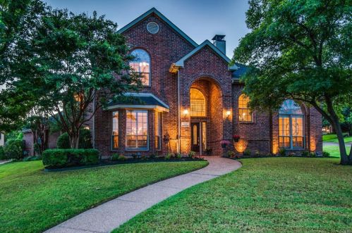 900 Spring Park Ct, Lewisville, TX 75077-1806