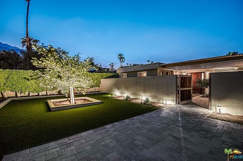 1060 Alejo Rd, Palm Springs, CA 92262-6125