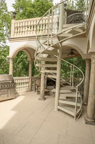 51 Ford Ln, Naperville, IL 60565-5244