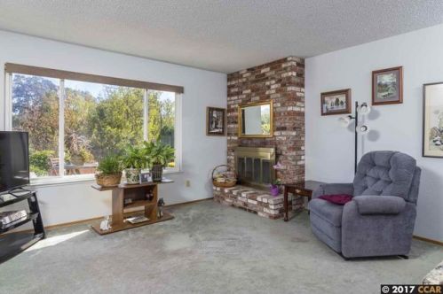 1106 Rainbow Dr, Pacheco, CA 94553-4714