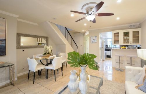 393 Temple Dr, Milpitas CA 95035-4759 exterior