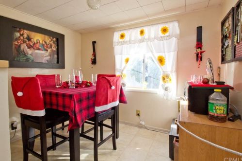 6717 Pickering Ave, Whittier CA 90601-3333 exterior