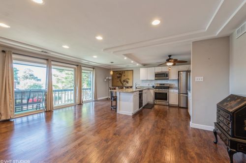 2519 Lakeshore Dr, Crown Point, IN 46307-7012