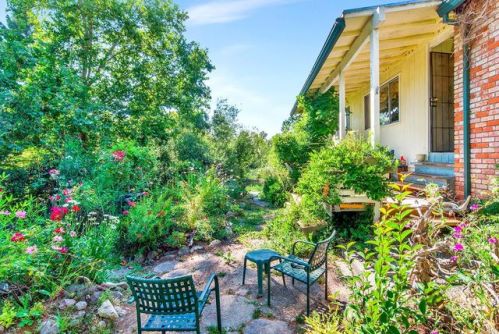 8600 Poplar Way, Sebastopol, CA 95472-2551
