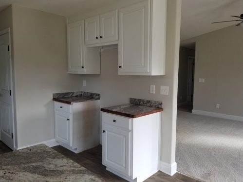 2938 Mount Hebron Rd, Hartwell, GA 30643-2618