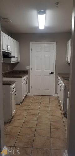3227 Fairington Dr, Lithonia, GA 30038-5005