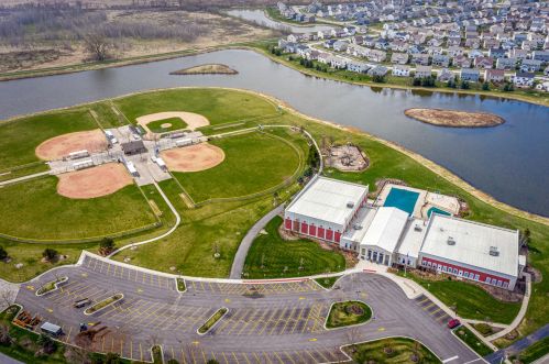 1182 Cape Cod Ln, Pingree Grove IL  60140-2000 exterior