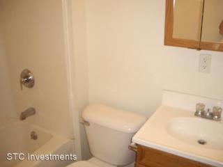 318 Calhoun St, Macomb IL  61455-2155 exterior