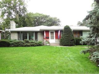 3919 Idaho Ave, Minneapolis MN  55427-1465 exterior