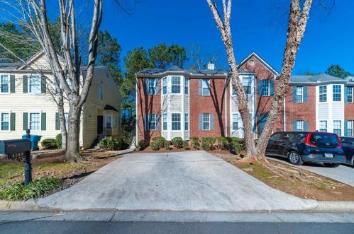4149 Spring Cove Dr, Duluth, GA 30097-2841