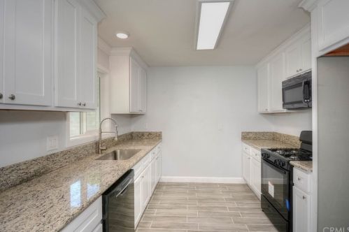 10440 Hole Ave, Riverside CA  92505-1620 exterior