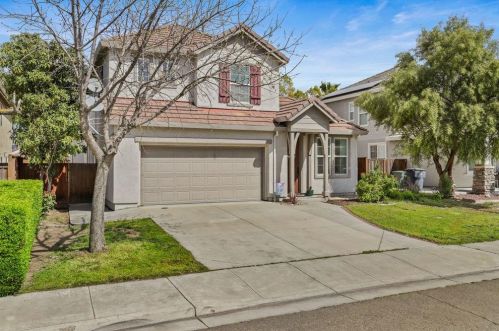 1765 Birchwood Ln, Tracy, CA 95376-5201