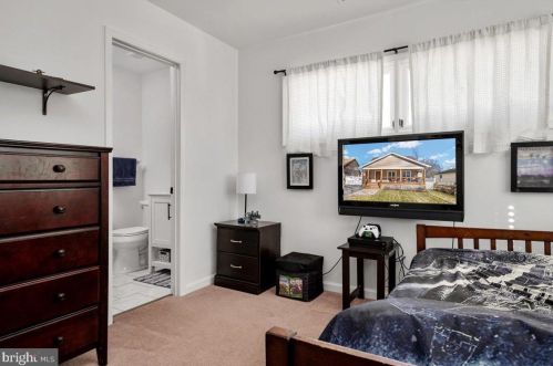 1176 Spruce Ave, Shady Side MD 20764-9562 exterior