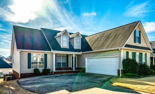 215 Providence Dr, Carrollton, GA 30116-1803
