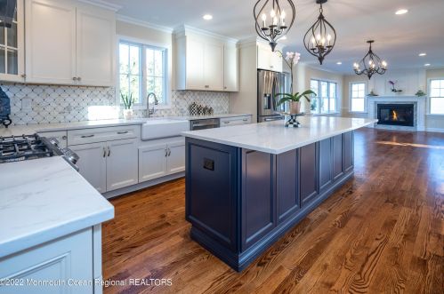 57 Louis Cir, Tinton Falls NJ  07701-6220 exterior