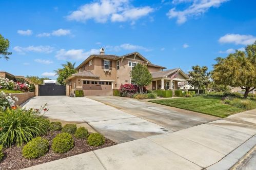 16107 Sierra Heights Dr, Riverside CA  92503-8413 exterior