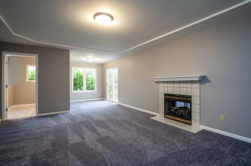 630 Merganser Dr, Hobart IN 46342-9487 exterior