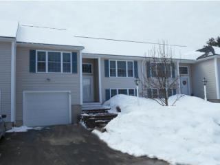 33 Christopher Dr, Sandown, NH 03873-2540