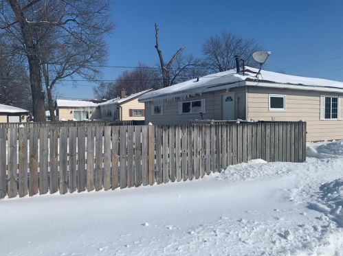 516 Liberty Pl, Hobart IN 46342-4659 exterior