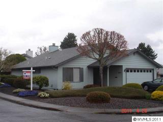 3258 Oakcrest Dr, Salem OR  97304-1211 exterior