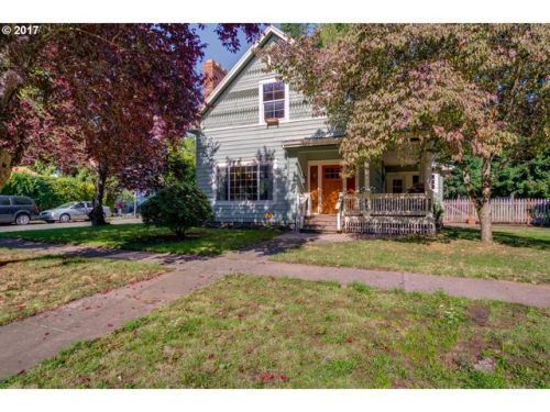 583 Hayes St, Woodburn OR  97071-4301 exterior