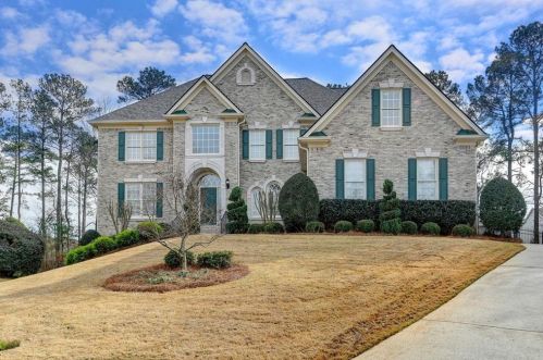 2409 Glenmore Ln, Lithonia, GA 30078-5680