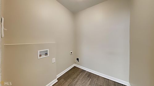 393 Fennel Way, Atlanta GA  30331-4109 exterior