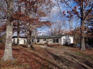 145 Van Winkle Ln, Ravenscroft, TN 38583-3960